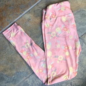 🌸NWOT Flower Leggings🌼